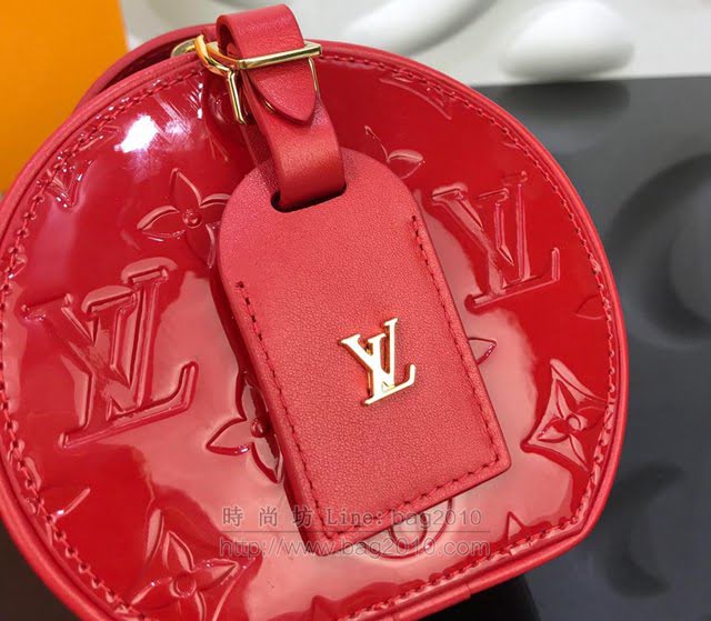 LV女包 M68276 路易威登Mini Boite Chapeau手袋 漆光壓紋皮革 LV斜挎小包 LV手提包  ydh2976